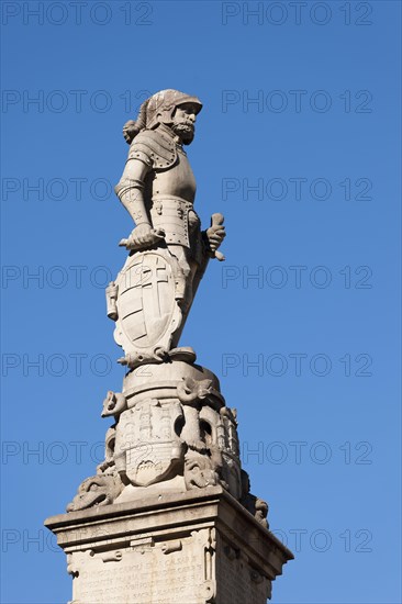 Statue on the Roland Fountain