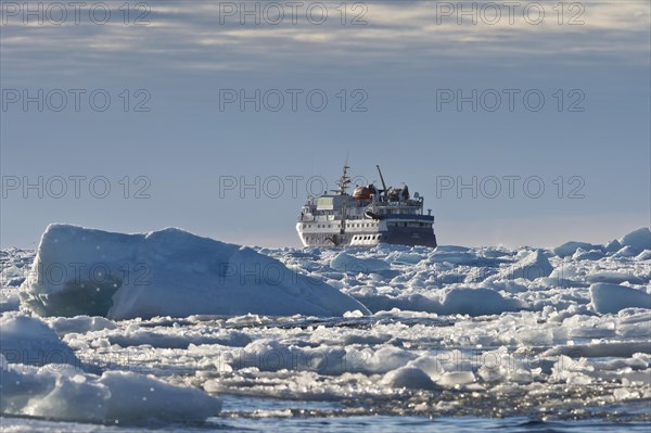Expedition ship MS Quest