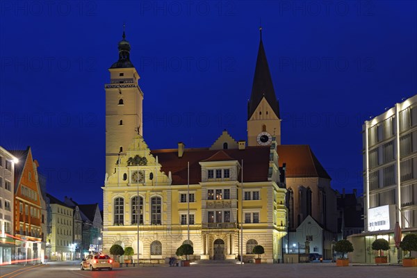 Old Town Hall with Pfeifturm tower and the tower of the Parish Church of St. Moritz