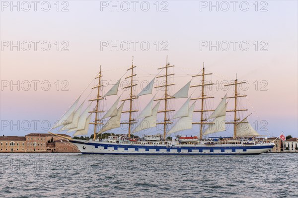 Royal Clipper