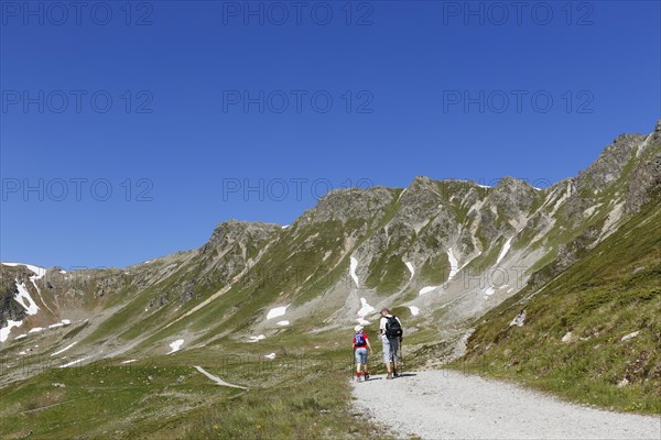 Hikers at Gafierjoch