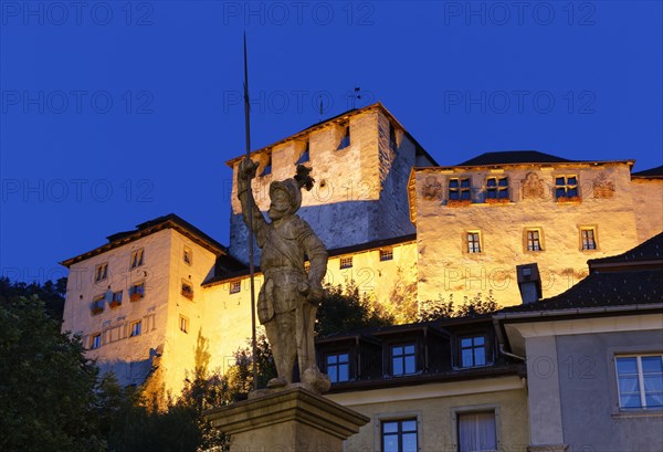 Montfort Fountain in front of Schattenburg Castle