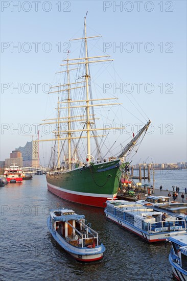 Elbe Philharmonic Hall and Rickmers Rickmers museum ship