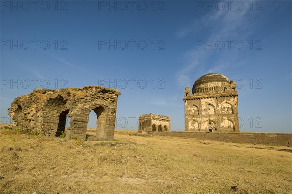 The ruins of Mahal Jahan Begam Top
