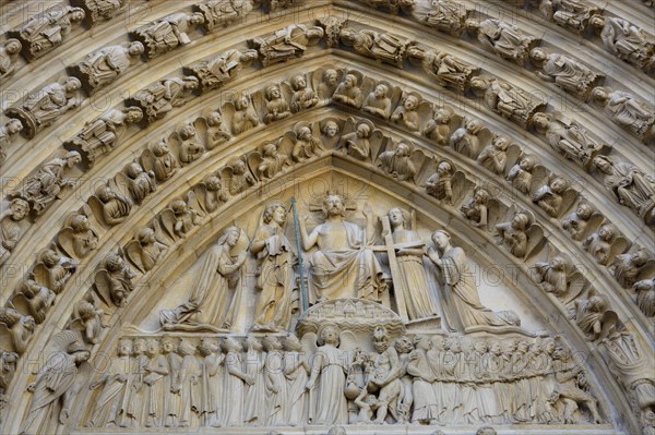 Stone carvings and sculptures over the main portal