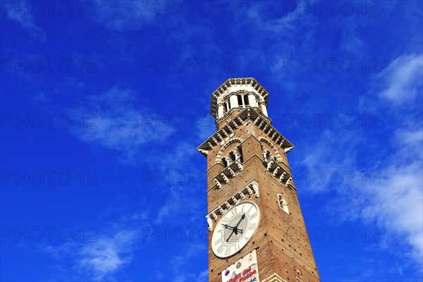 Torre dei Lamberti tower