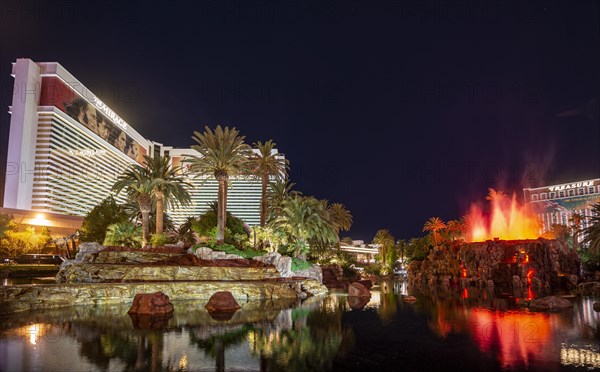 Show with artificial volcano eruption at Hotel The Mirage