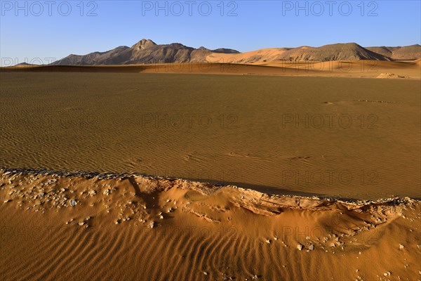 Western escarpment of Tadrart plateau