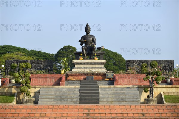 Statue of King Ramkhamhaeng