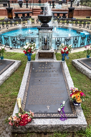 Grave of Elvis Presley