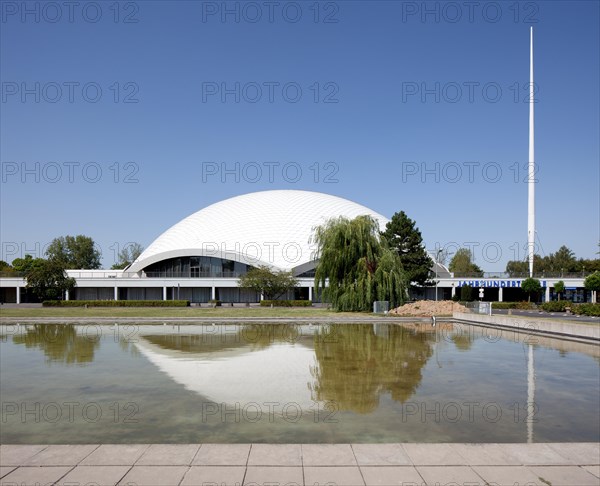 Jahrhunderthalle convention center