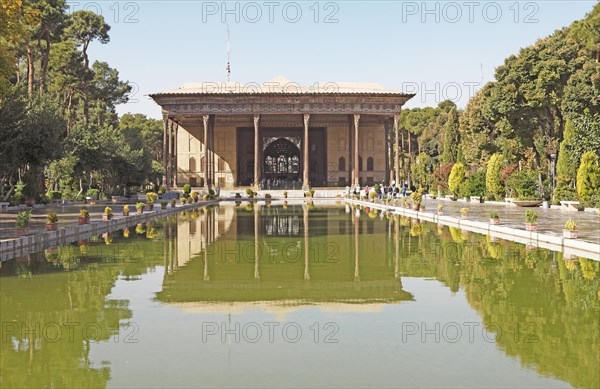 Chehel Sotun Palace