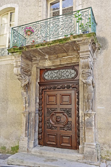 Entrance and balcony