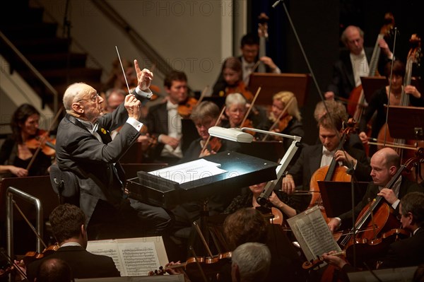 SWR Symphony Orchestra Baden-Baden and Freiburg