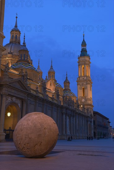 Plaza del Pilar square