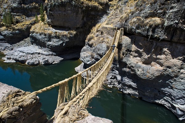 Qu'eswachaka suspension bridge