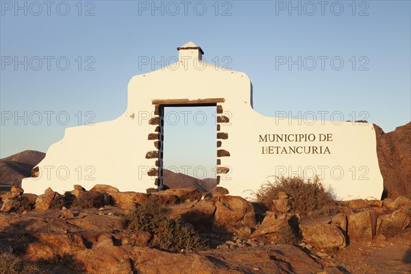 Degollada de los Granadillos lookout