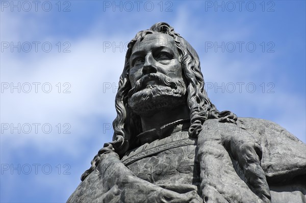 Duerer Monument