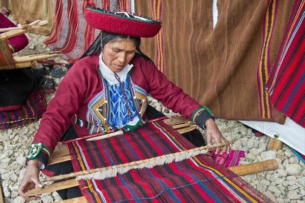 Elderly woman wearing a hat