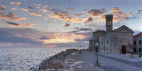 Promenade with Church of San Clemente