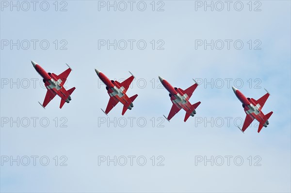 Formation flight of the Patrouille Suisse with the Northrop F-5E Tiger II