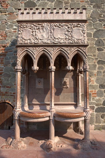 Gothic seats