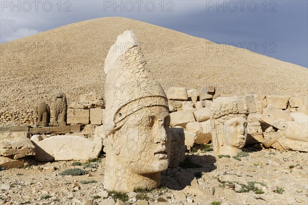 Heads of Antiochus and Tyche of Commagene