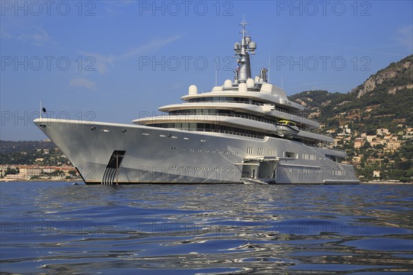 Motor yacht