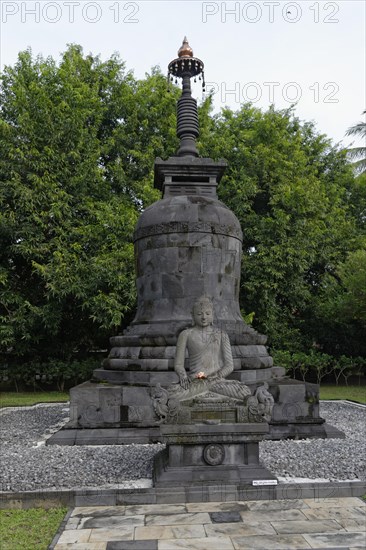 Buddha statue