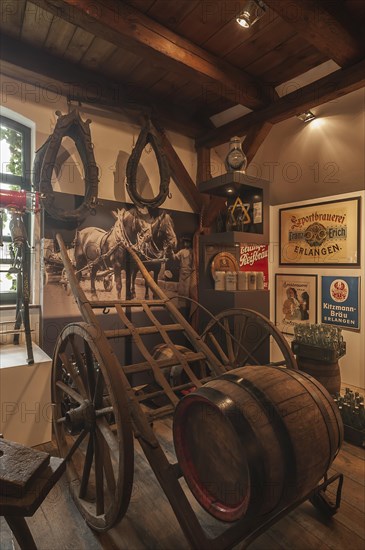 Small brewery wagon for transporting wooden barrels