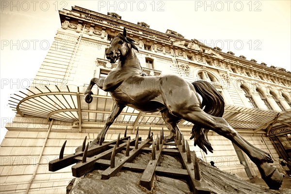 Sculpture Cheval a la herse