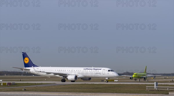 Lufthansa regional jet Embraer Emb-195-200LR 'Marktl'