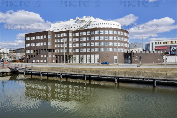 Alfred Wegener Institute for Polar and Marine Research