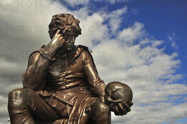 Statue of Hamlet