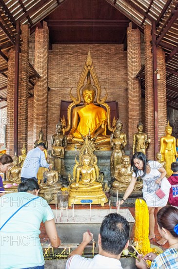 Buddha statues