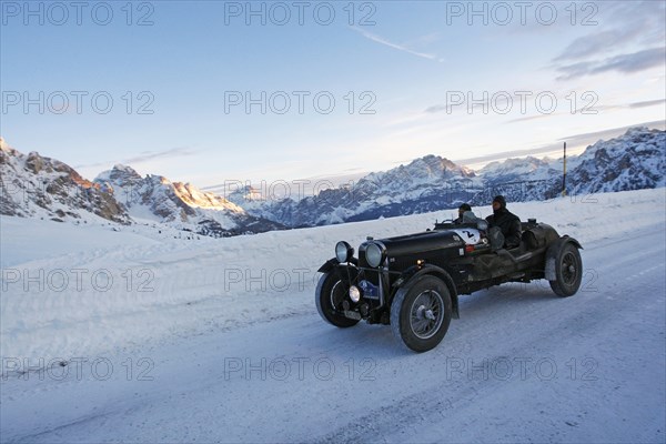 Vintage car rally