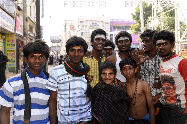 Group of pilgrims of the Meenakshi Amman Temple