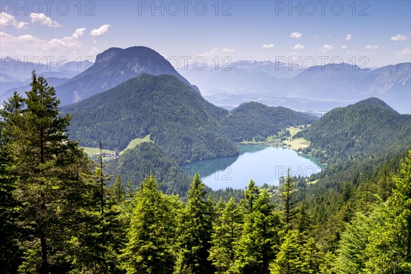 View from the Wilder-Kaiser-Steig hiking trail towards Hintersteiner Lake