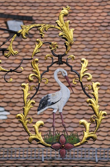 Hanging sign of the 'Zum Storchen' restaurant