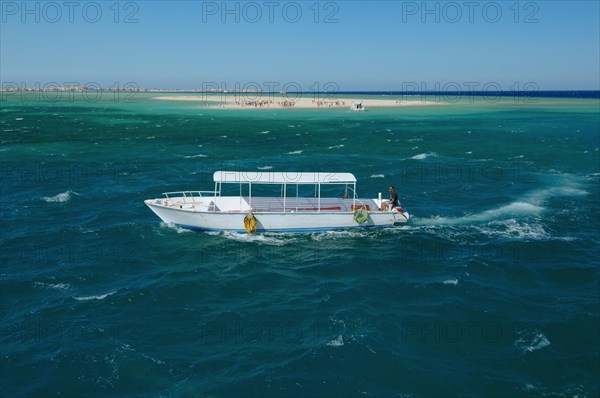 Pleasure boat off Utopia Island