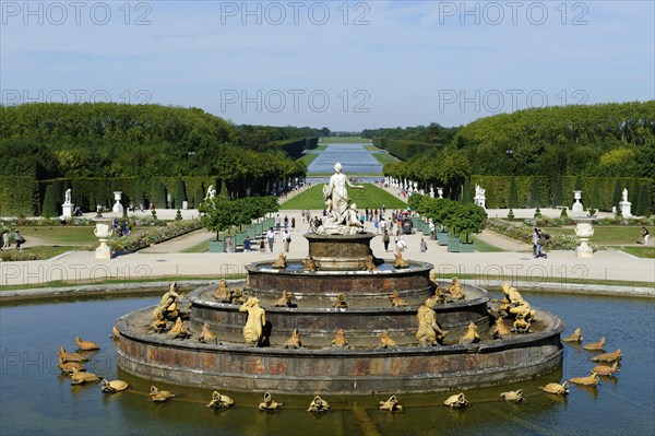 Latona fountain in the gardens