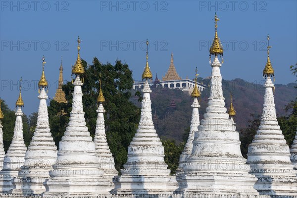 Atthakatha chedis or stupas