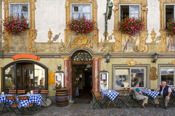 Luftlmalerei on the facade of the Gasthof Alpenrose