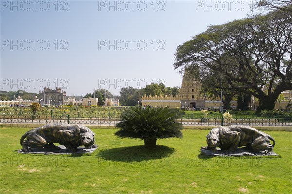 Bronze sculptures of jaguars at the Mysore Palace