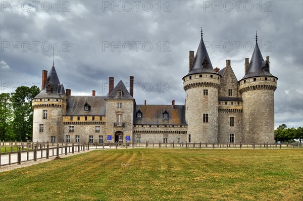 Chateau de Sully