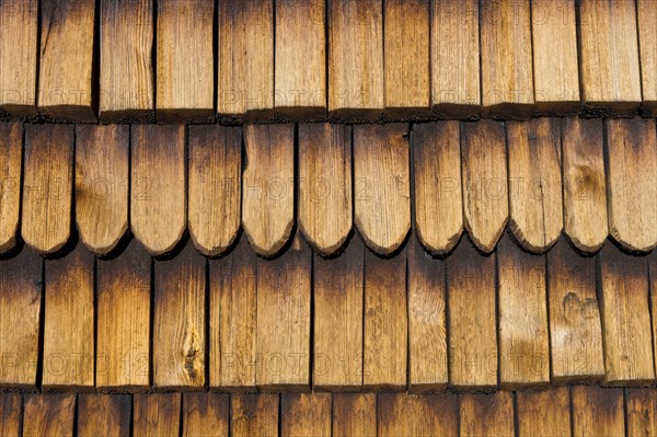 Wood shingles