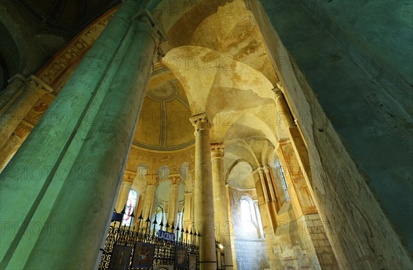 Saint Hilaire le Grand church