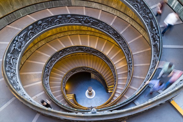 Double Spiral stairs by Giuseppe Momo in 1932