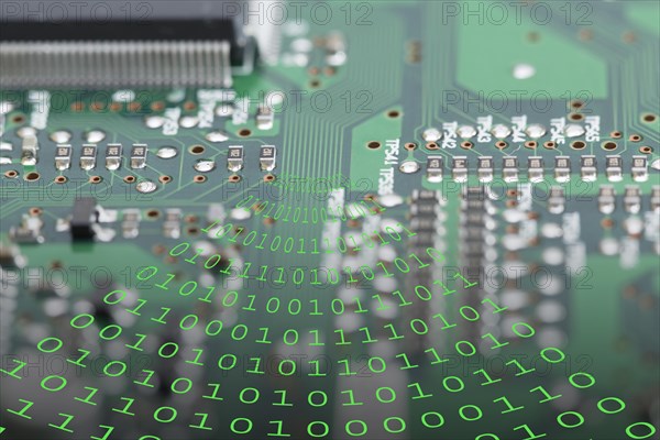 Binary code and circuit board