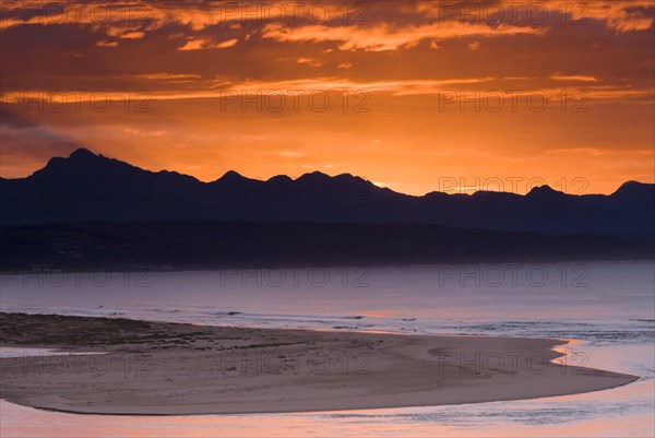 Sunrise on the coast of the Indian Ocean